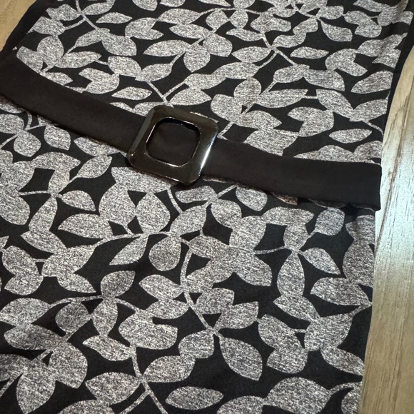 Joseph Ribkoff Black Gray Leaf Print Belted Sheath Dress Women Size 6 - Picture 5 of 14